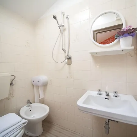 Hotel Luna 3*