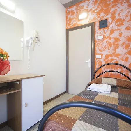 Hotel Luna 3*